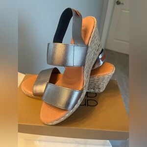 Andre Assous Allison Wedge Sandal